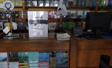 Local comercial en renta en esquina  San Lorenzo Tezonco Iztapalapa.