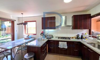 CASA EXCELENTE VISTA EN CONDOMINIO DE SECTOR PIEDRA ROJA