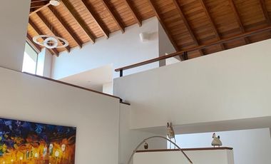 ALQUILER – CASA EN MACADAMIA