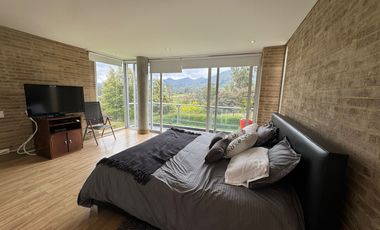 VENTA – CASA LA CALERA VALLE ALTO