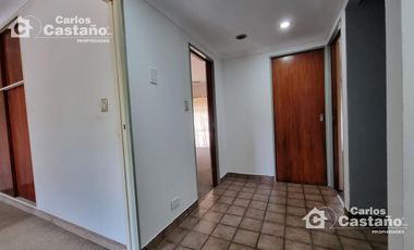 Solido Chalet 7 Amb. 300m2 De Lote Y 35m De Fondo, Play-room y 3 baños