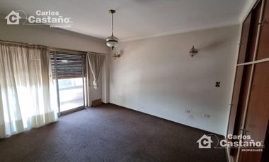 Solido Chalet 7 Amb. 300m2 De Lote Y 35m De Fondo, Play-room y 3 baños