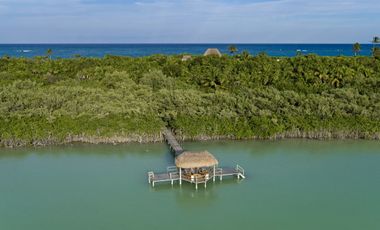PARAÍSO ÚNICO FRENTE DE PLAYA EN SIAN KA’AN