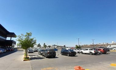 LOCALES EN RENTA  EN PLANTA ALTA EN  CARRETERA FEDERAL 57  QUERÉTARO-MÉXICO.