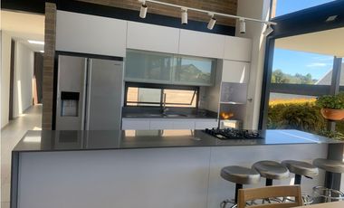 Casa en Arriendo en el Alto de Las Palmas