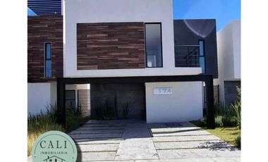 Se VENDE casa en Platinum Residencial, Mineral de la Reforma Hidalgo