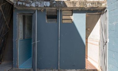 BODEGA CON OFICINAS EN VENTA EN MERIDA CENTRO, EN LA MISMA CALLE DEL CATASTRO.