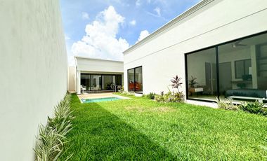 CASA EN PRE-VENTA DE UNA PLANTA EN UKUM PRIVADA RESIDENCIAL, CONKAL NORTE.