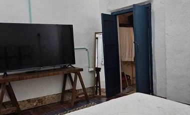 CASA EN VENTA TOTALMENTE AMUEBLADA EN AVENIDA ITZAES, MERIDA.