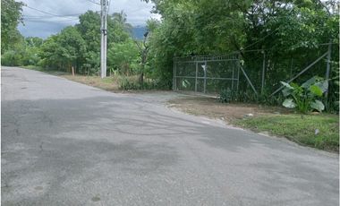 Venta de finca con mas de 15 árboles frutales, Corrales para gallinas