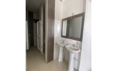 SE ARRIENDA LOCAL COMERCIAL,  SECTOR CENTRO