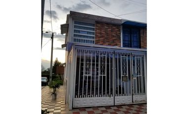 CASA EN VENTA, FUSAGASUG