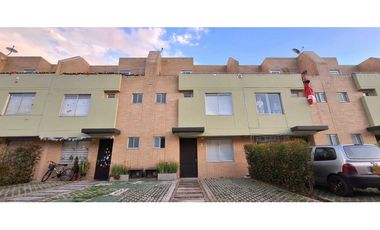 ARRIENDO CASA EN CONJUNTO CERRADO COTA $3'500.000