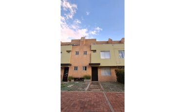 ARRIENDO CASA EN CONJUNTO CERRADO COTA $3'500.000