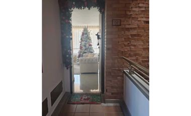 Se arrienda hermoso apto edificio la cabecera excelente zona