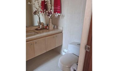 Se arrienda hermoso apto edificio la cabecera excelente zona