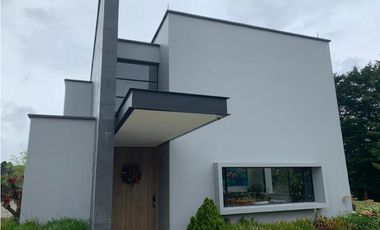 Casa en Arriendo Amoblado en Alto de Las Palmas