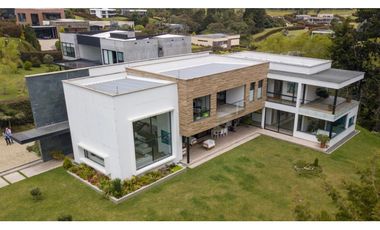 Casa en Arriendo Amoblado en Alto de Las Palmas