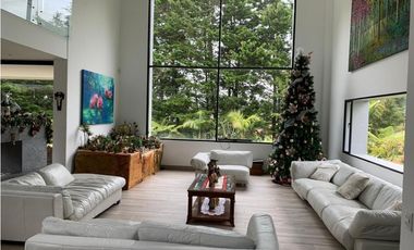 Casa en Arriendo Amoblado en Alto de Las Palmas