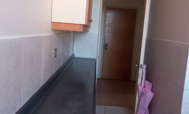 Se VENDE amplio departamento