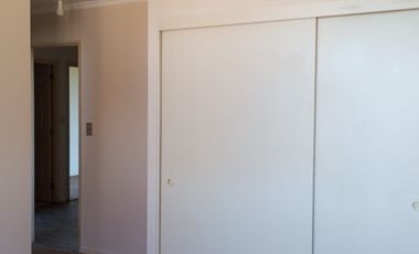 Se VENDE amplio departamento