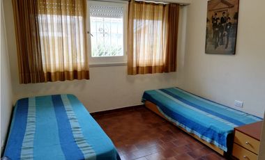 MOGOTES: CHALET 3 DORMITORIOS CON JARDIN