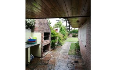 MOGOTES: CHALET 3 DORMITORIOS CON JARDIN