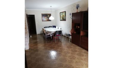 MOGOTES: CHALET 3 DORMITORIOS CON JARDIN