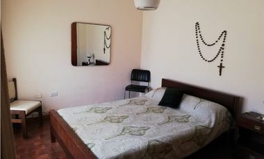 MOGOTES: CHALET 3 DORMITORIOS CON JARDIN