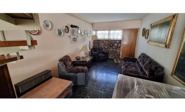 CASA EN VENTA - BARRIO CIVICO