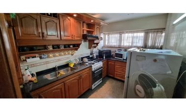 CASA EN VENTA - BARRIO CIVICO