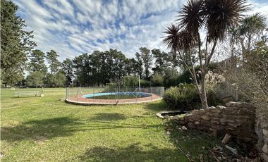 Campo de 85 Has. en venta, con Casco Antiguo en Ranchos.