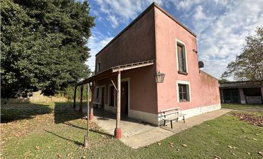 Campo de 85 Has. en venta, con Casco Antiguo en Ranchos.