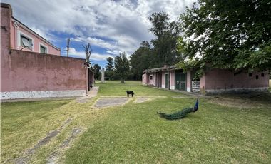 Campo de 85 Has. en venta, con Casco Antiguo en Ranchos.