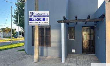 Casa en venta c/ cochera en 9 de Julio