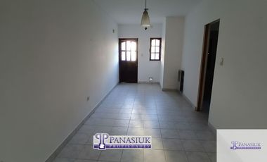 Casa en venta c/ cochera en 9 de Julio