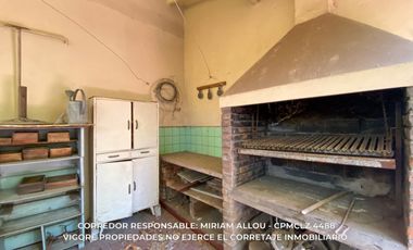 Casa en venta c/ cochera en Temperley