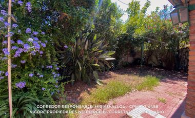 Casa en venta c/ cochera en Temperley