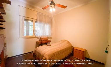 Casa en venta c/ cochera en Temperley