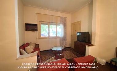 Casa en venta c/ cochera en Temperley