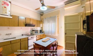 Casa en venta c/ cochera en Temperley