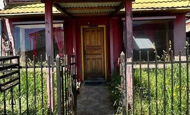 Casa en Venta en En calle Los Sauces esquina Los Aromos