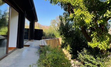 Vive seguro. Vive rodeado de naturaleza. Vive El Arrayan.