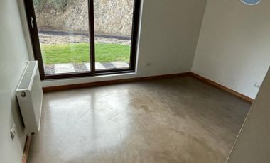 Vive seguro. Vive rodeado de naturaleza. Vive El Arrayan.