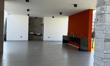 CASA EN RENTA AMUEBLADA EN CONDIMINIO PRIVADO AL PONIENTE DE AGUAKSCALIENTES