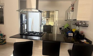 CASA EN RENTA AMUEBLADA EN CONDIMINIO PRIVADO AL PONIENTE DE AGUAKSCALIENTES