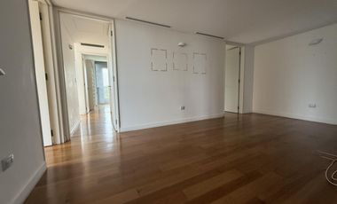 TORRE FORUM. 4 AMBIENTES. PLAYROOM. DEPENDENCIA. 2 COCHERAS. BAULERA. AMENITIES.