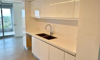 TORRE FORUM. 4 AMBIENTES. PLAYROOM. DEPENDENCIA. 2 COCHERAS. BAULERA. AMENITIES.