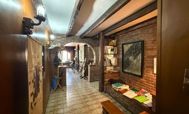 Casa cuatro ambientes jardin quincho a la venta en Wilde Apto Credito