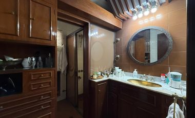 Casa cuatro ambientes jardin quincho a la venta en Wilde Apto Credito